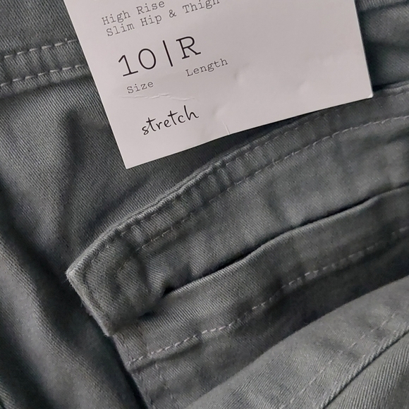 NWT A New Day stretch Pants Green Slim Fit Size 10 Women - Picture 6 of 6